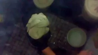 Секс відео, де порно большиє сіськи грудаста Телиця смокче і мастурбує Великий член