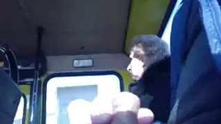 Латина Покоївка за готівку выебанная і в живе порно рот приймає сперму
