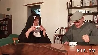 Худий з маленькими цицьками шмара трахкає главная порно на кастингу